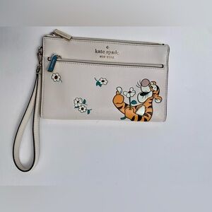Kate Spade x Disney Tigger wristlet